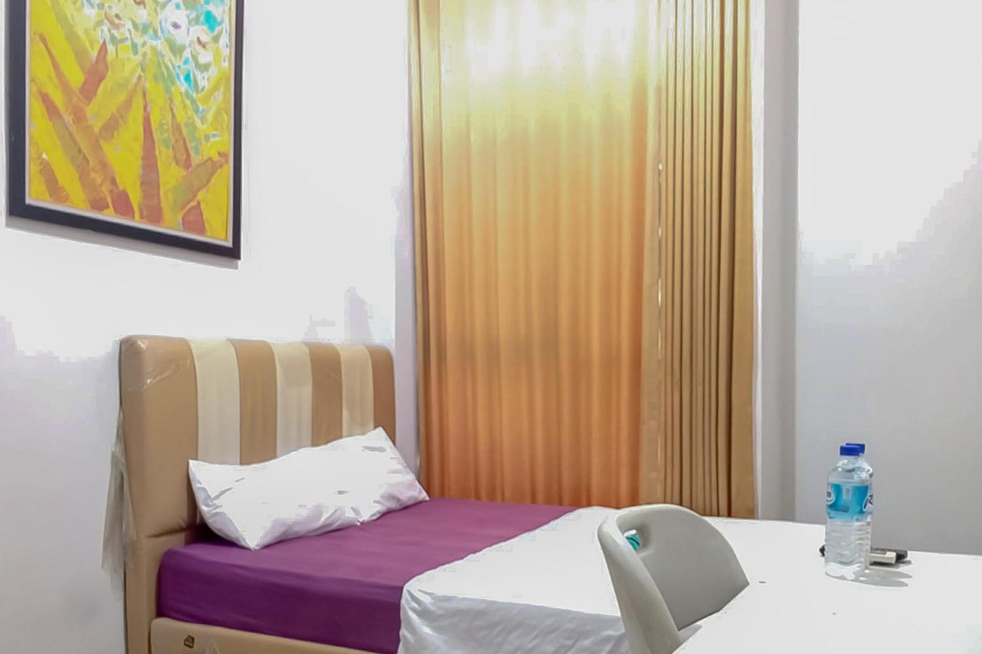 Waringin Guest House Tegal Mitra Reddoorz Buitenkant foto